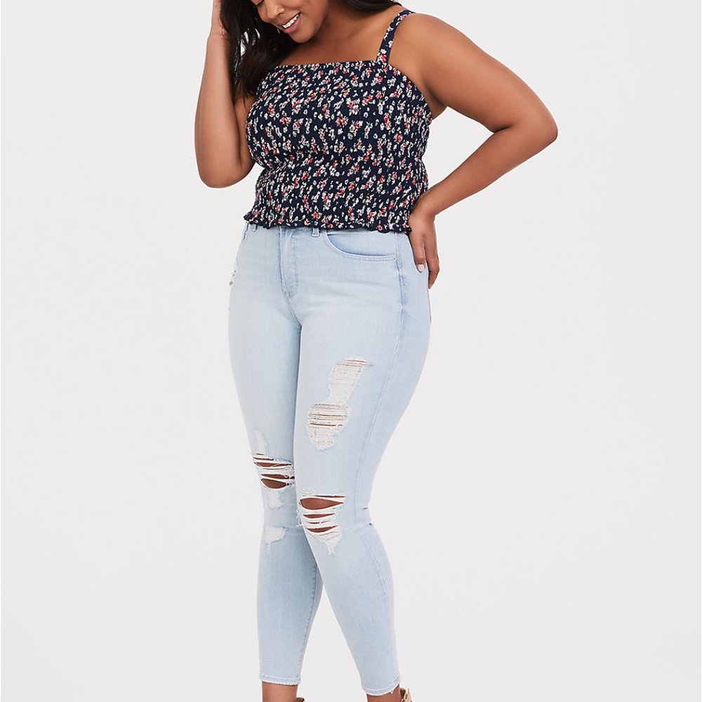 Torrid 1X XL Cami Top Floral Crop Smocked Ruffle_3